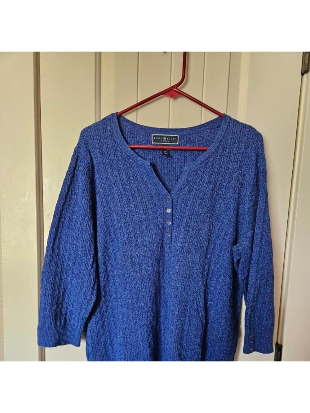 Karen Scott blue 3/4 sleeve sweater with matching blue buttons on front neckline